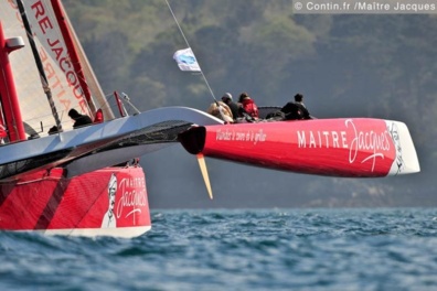 Maître Jacques remporte haut l'étrave le Grand Prix Guyader 2013 en Multi50 !