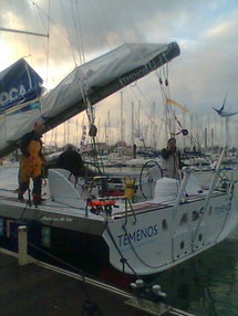 Vendée Globe: retour de Temenos  de Dominique Vabre aux Sables d'olonne à cause d'un problème électrique 