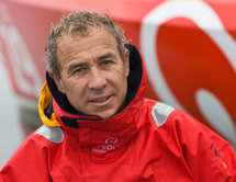 Voile: Roland Jourdain (Veolia Environnement ) vainqueur en monocoque de la Route du  Rhum - La Banque Postale 2010